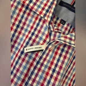 Tommy Hilfiger Men's Plaid Button Down Shirt